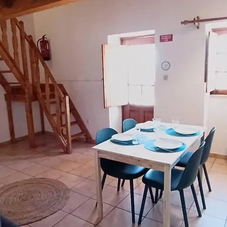Traditional Rustic Family Duplex With Balcony - Casa 1 Albufeira